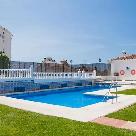 Verano Azul 63 نيرخا