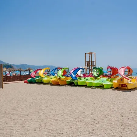 Verano Azul 63 * نيرخا